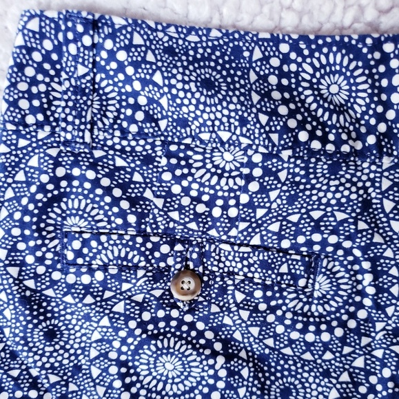 Red Camel Printed Shorts - Picture 5 of 6